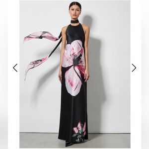 🏷️ NWT. Alice and Olivia Montana Gown with Halter Neck Ties and Scarf